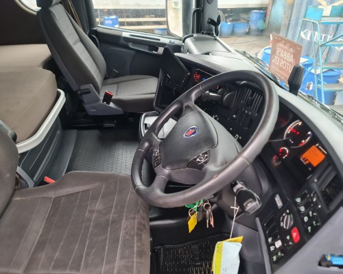 Cabin Interior – Driver Side – Scania R450